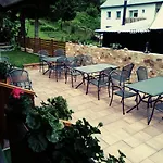 Πανσιόν Lestiny Lestiny