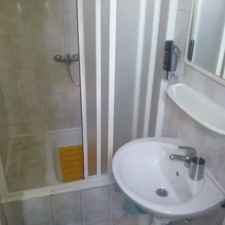 Penzión pre hostí Lestiny 3*